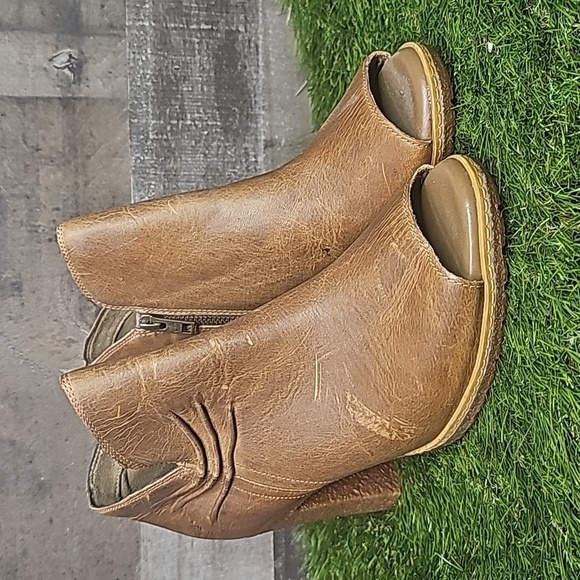 Timberland ’Glancy’ Ruched Peep Toe Boots | 9.5 - Picture 2 of 10